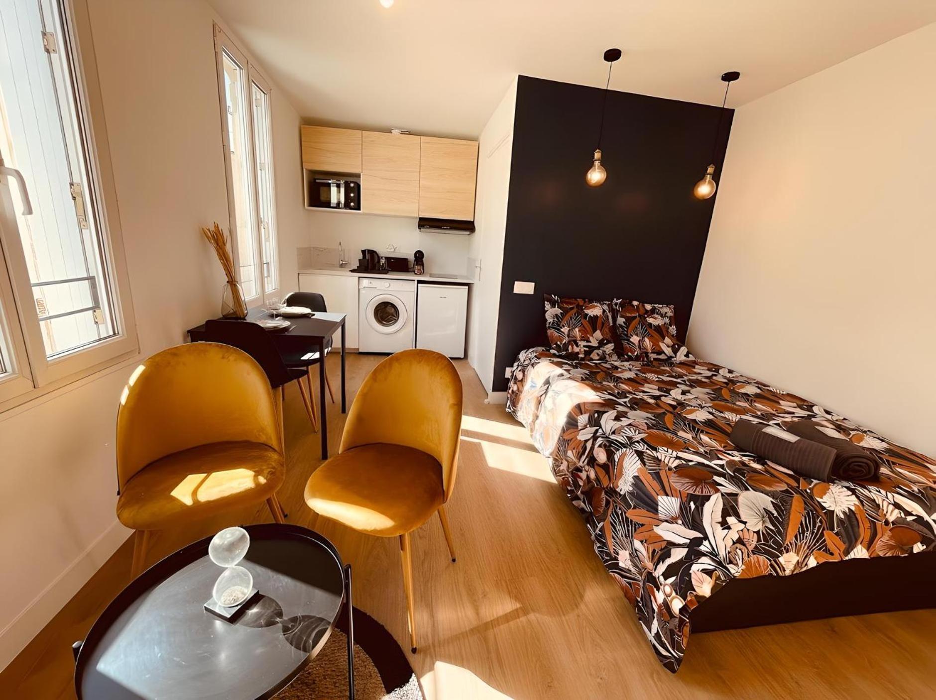 Le Deep Blue - Home Homy Niort Bagian luar foto